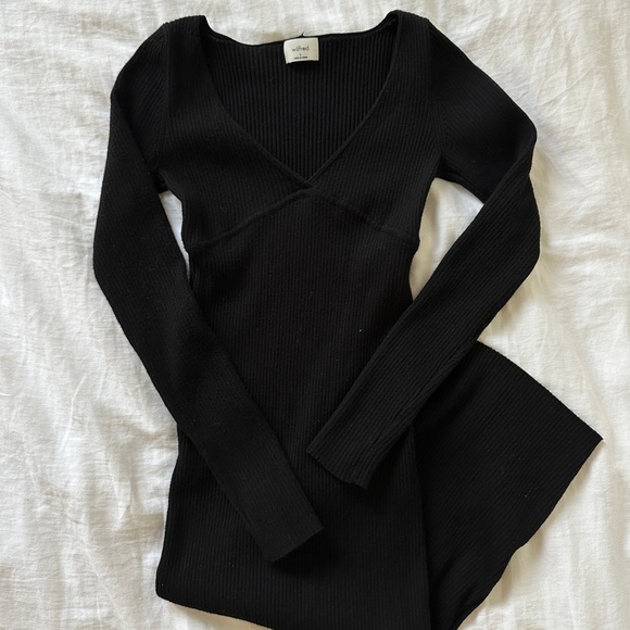 Aritzia WILFRED gabrielle dress in black - Picture 1 of 7